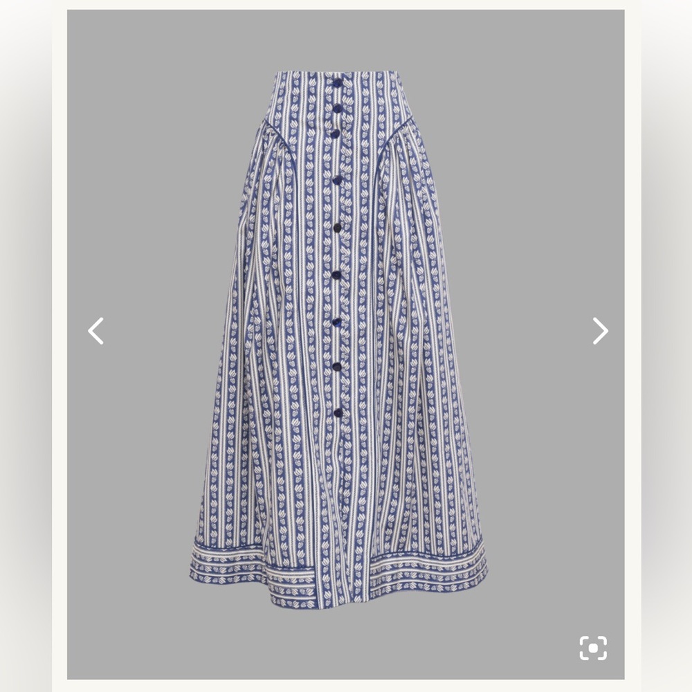 ISO: Loretta Caponi Fragaria Londa Skirt in XS or S!!